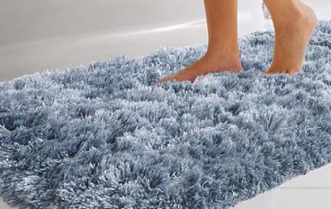 Mẹo sử dụng thảm lông trang trí phòng khách đẹp